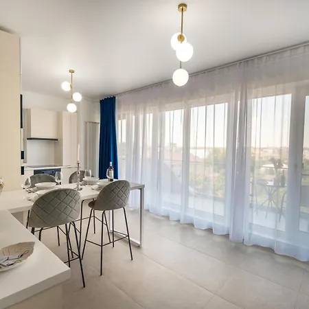 Ale Sea View & Parking In Alezzi Odyssey Mamaia Nord 3*